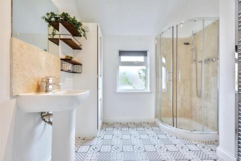 Shower Room_2.jpeg
