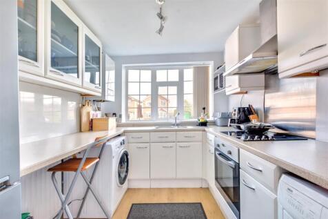 Kitchen_1.jpeg