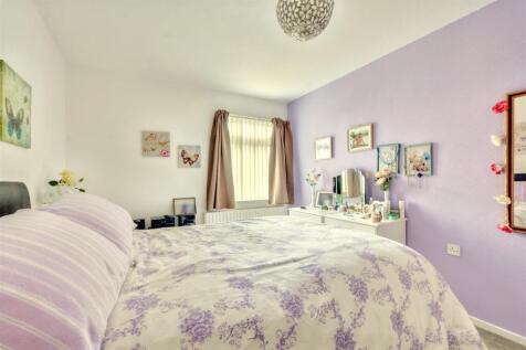Bedroom One_4.jpeg