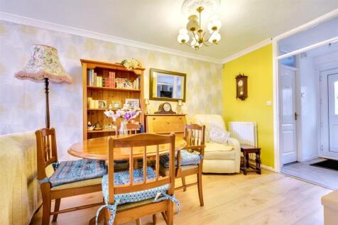 Dining Area_2.jpeg