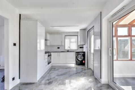 Kitchen_ (3).jpeg