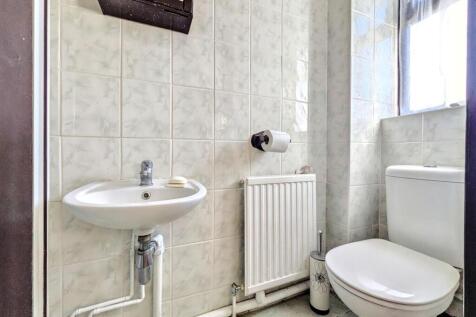 Ensuite.jpeg