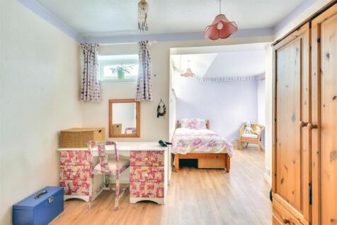 Bedroom One_3.jpeg