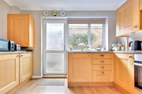 Kitchen_2.jpeg