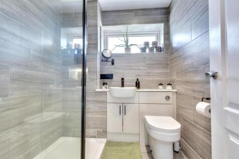 Shower Room_2.jpeg
