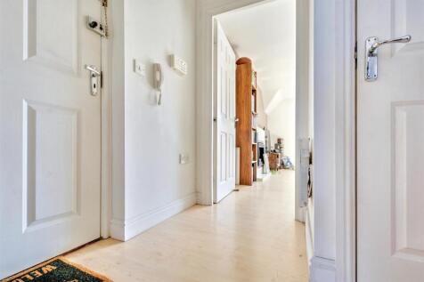 Entrance Hall.jpeg