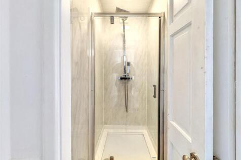 Shower Room.jpeg