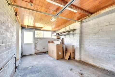 Garage.jpeg