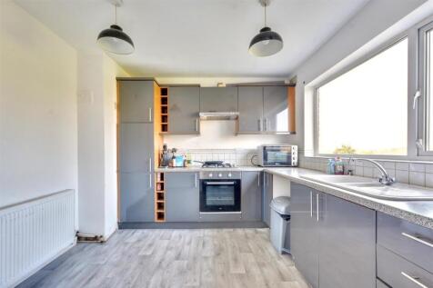 Kitchen_2.jpeg