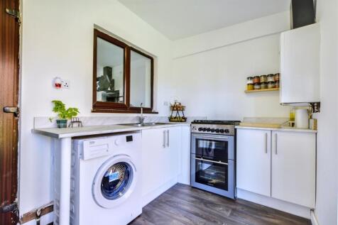 Utility Room_1.jpeg