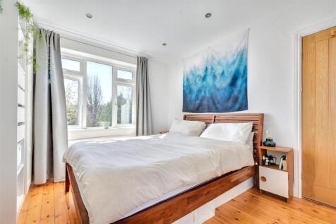 Bedroom One_1.jpeg