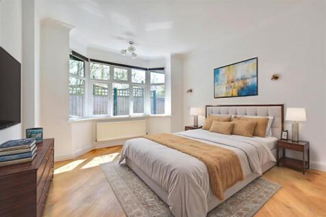 zPgW3JKHTES18u9ZwlOYIA - Bedroom - Standard - 1.jp