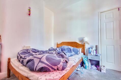 Bedroom One_1.jpeg
