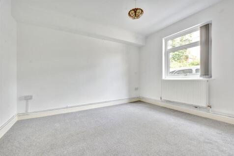 Bedroom One_2.jpeg