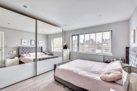 Bedroom One_1.jpeg