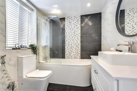 Bathroom.jpeg