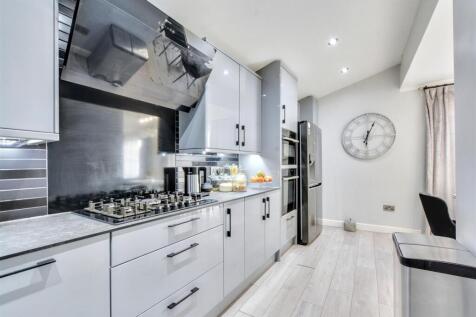 Kitchen_3.jpeg