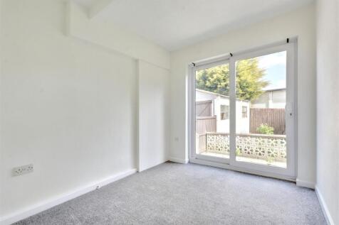 Dining Room_1.jpeg