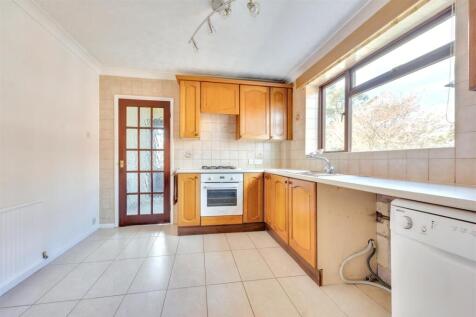 Kitchen_2.jpeg