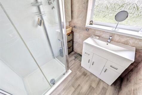 Shower Room.jpeg