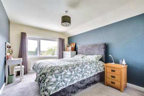 Bedroom One.jpeg