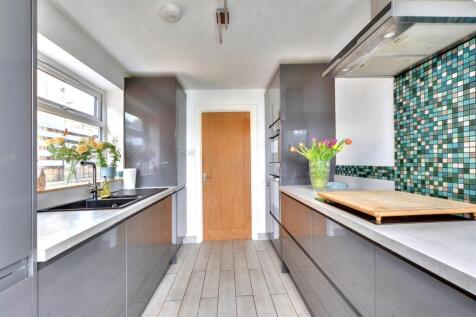 Kitchen_2.jpeg