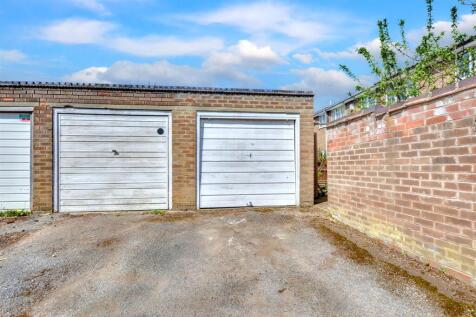 Garage.jpeg