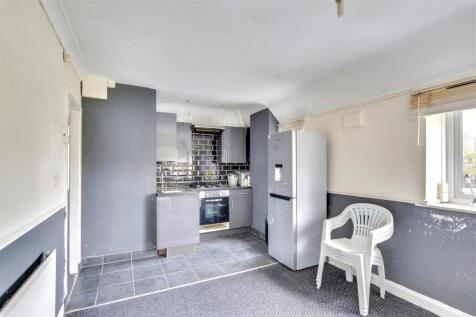Kitchen_3.jpeg