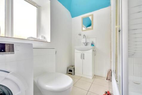 Shower Room_1.jpeg
