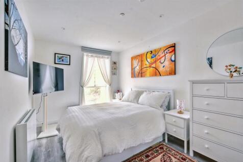 Bedroom One_5.jpeg