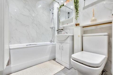 Bathrom.jpeg