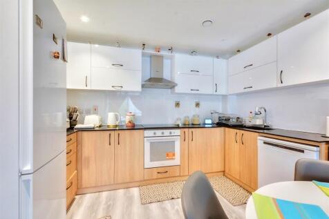 Kitchen_2.jpeg