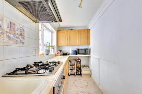 Kitchen_2.jpeg