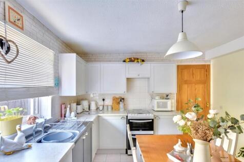 Kitchen_4.jpeg