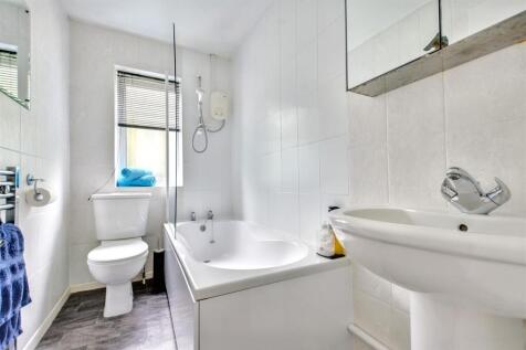 Bathroom.jpeg