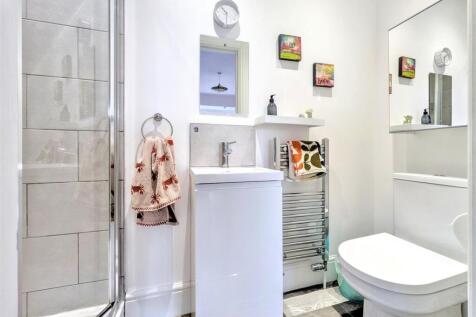 Ensuite Shower Room.jpeg