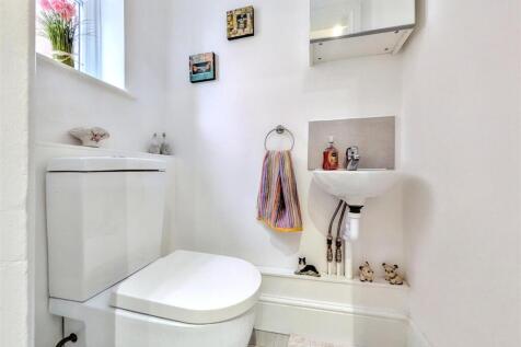 Downstairs WC.jpeg