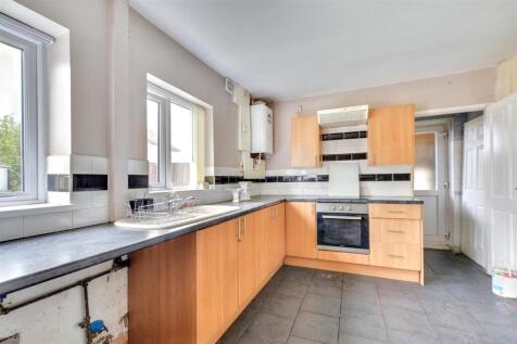 Kitchen_2.jpeg