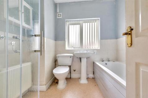 Bathroom_1.jpeg