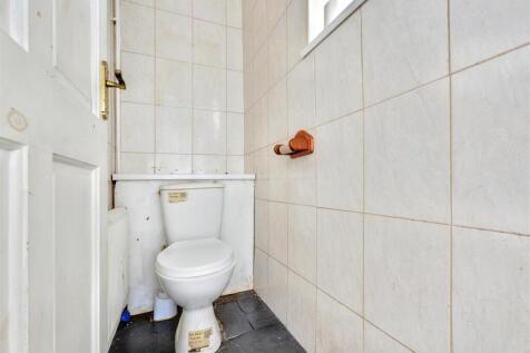 Downstairs WC.jpeg