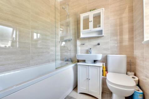 Bathroom.jpeg