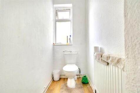 Shower Room_1.jpeg