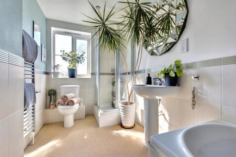 Bathroom (2).jpeg