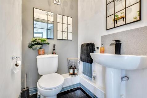 Downstairs WC.jpeg