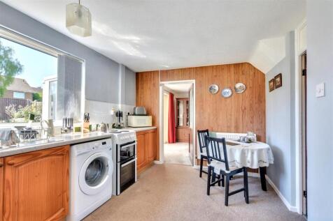 Kitchen_2.jpeg