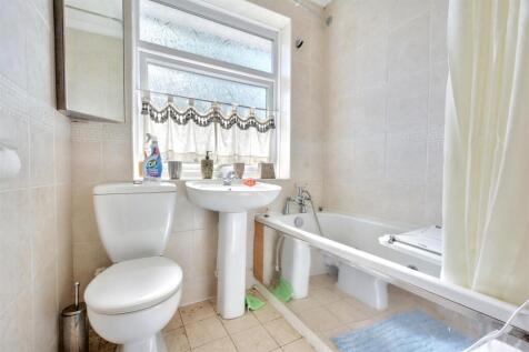 Bathroom.jpeg