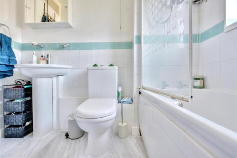Bathroom.jpeg