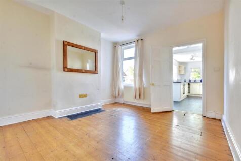 Dining Room_1.jpeg