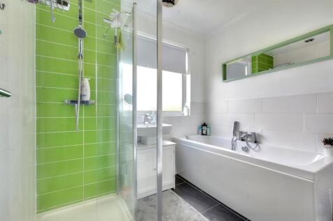 Bathroom_1.jpeg