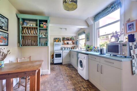 Kitchen_1.jpeg